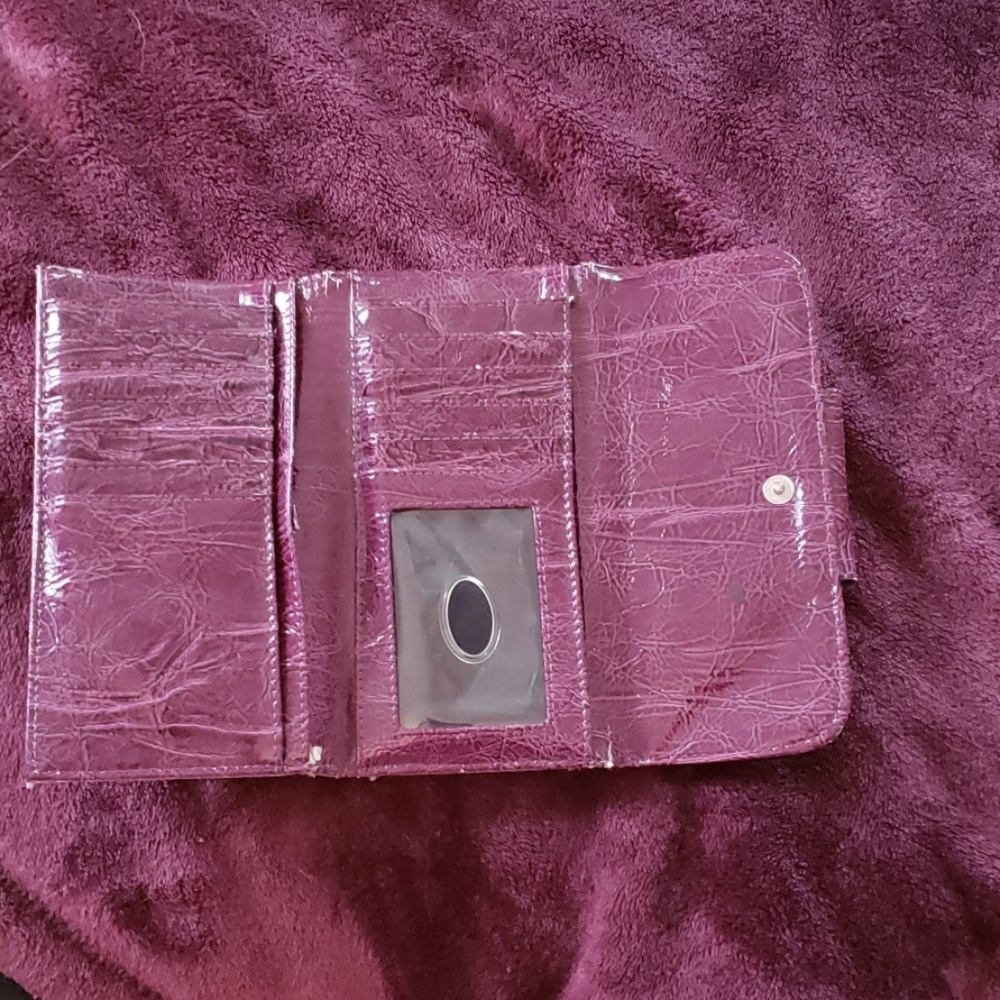Guess Wallet - Picture 6 of 6
